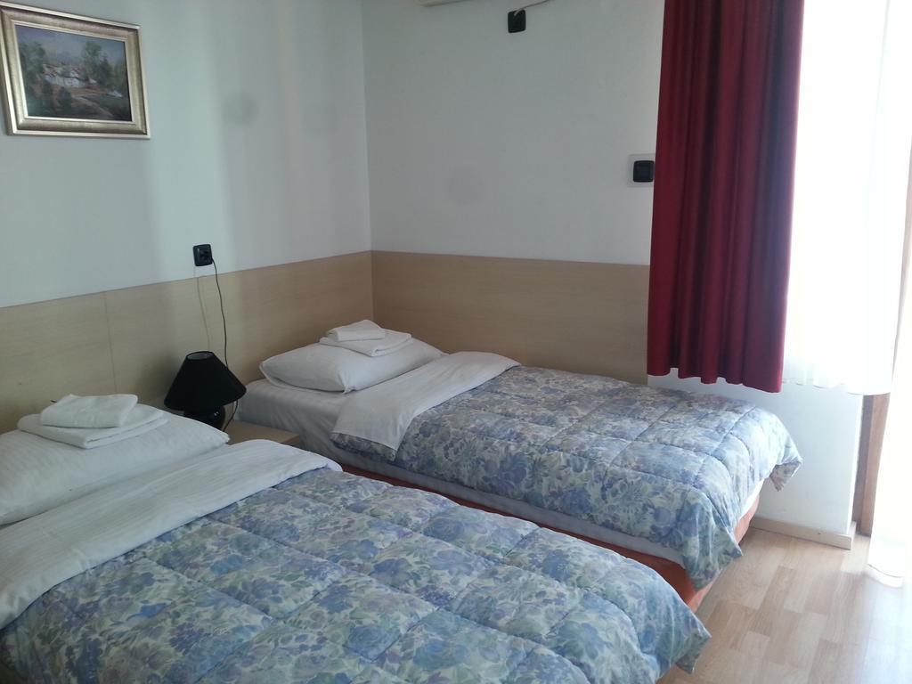Hotel Viv Trebinje Exterior foto
